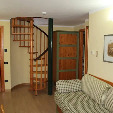 Nevesole Folgarida Resort Aparthotel-2
